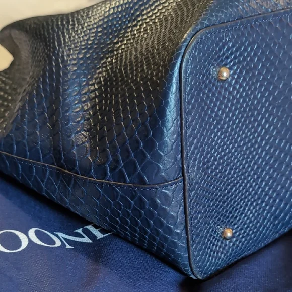 Dooney & Bourke Croc Embossed Flynn - Picture 6 of 17